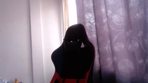 ariannaloovel online show from October 2025 06:30:02 PM