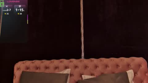 Arianna online show from October 2025 06:29:01 PM