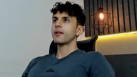 Snapshot of ariasaadeh chatting on September 2025 12:08:02 PM ariasaadeh online show from September 2025 12:08:02 PM