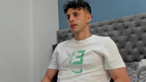 Snapshot of ariasaadeh chatting on October 2025 12:00:02 PM ariasaadeh online show from October 2025 12:00:02 PM