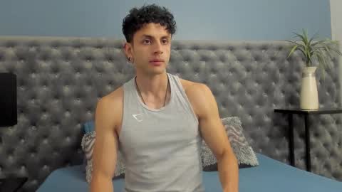 Snapshot of ariasaadeh chatting on October 2025 12:17:01 PM ariasaadeh online show from October 2025 12:17:01 PM