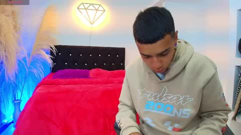 ariatna_andy online show from April 2026 07:07:02 PM