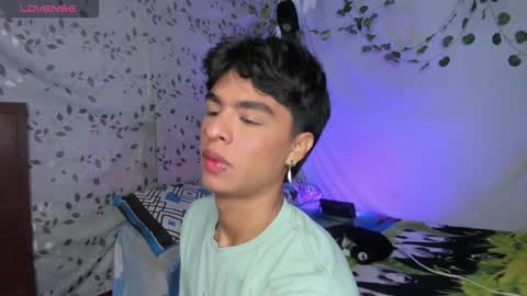 ariel_adan online show from February 2026 12:21:01 PM