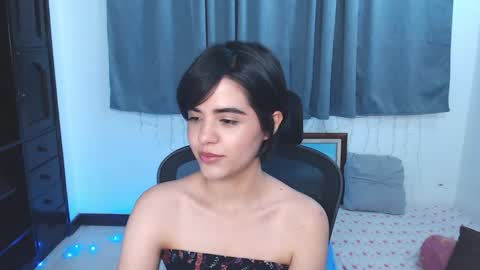 Snapshot of ariel_pinkdiamond chatting on May 2026 11:46:01 PM Ariel Pink Diamond online show from May 2026 11:46:01 PM