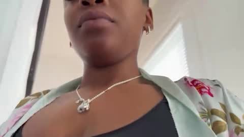 Snapshot of arielbliss69 chatting on March 2026 05:04:01 PM arielbliss69 online show from March 2026 05:04:01 PM