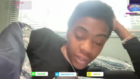 Snapshot of arielbliss69 chatting on April 2026 02:44:02 PM arielbliss69 online show from April 2026 02:44:02 PM