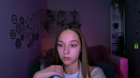 Snapshot of arielmell chatting on April 2026 12:47:02 PM arielmell online show from April 2026 12:47:02 PM