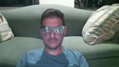 Snapshot of arielsinho chatting on June 2026 01:40:02 AM Anon online show from June 2026 01:40:02 AM