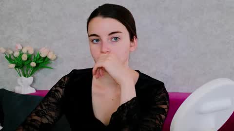 arielstonks_lovee online show from September 2025 03:33:02 AM