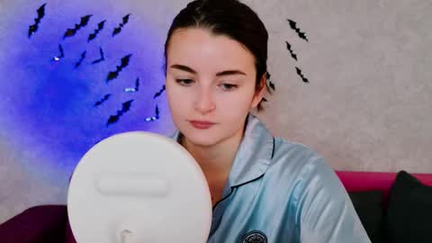 arielstonks_lovee online show from October 2025 03:40:01 AM