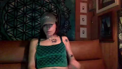 ariel  colin when hes here online show from January 2025 03:32:02 AM