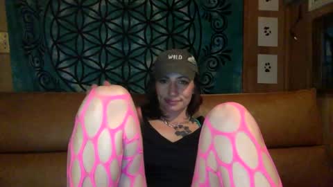 ariel  colin when hes here online show from January 2025 04:04:02 AM