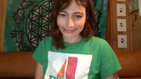 ariel  colin when hes here online show from January 2025 01:52:01 PM