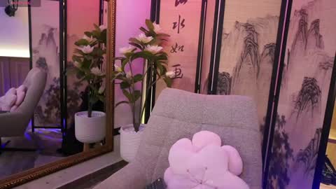 Snapshot of arigigomez chatting on May 2026 11:37:02 AM Arigi Gomez online show from May 2026 11:37:02 AM