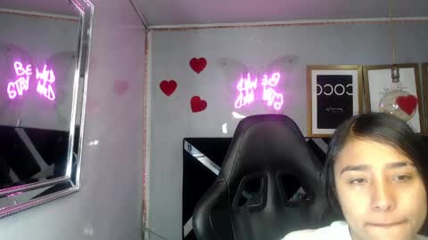 Snapshot of arimeraki_v chatting on May 2026 02:51:02 AM Hi Stream 1000pm to 600am online show from May 2026 02:51:02 AM