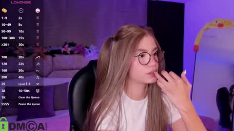 Ari  online show from December 2025 12:30:01 AM