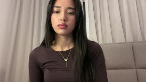 Lily online show from November 2025 04:29:02 PM