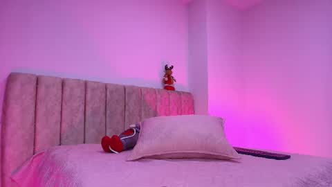 Arleth  online show from December 2025 03:01:01 AM