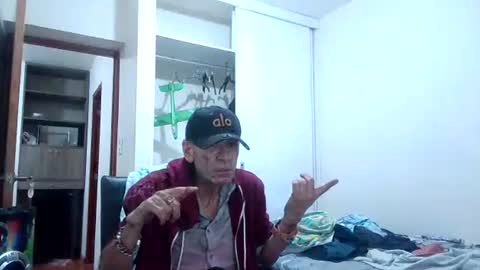 Snapshot of armaduradeacero chatting on July 2026 10:03:02 AM armaduradeacero online show from July 2026 10:03:02 AM