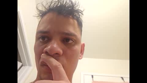 Snapshot of arnold69f chatting on February 2025 01:43:01 AM arnold69f online show from February 2025 01:43:01 AM