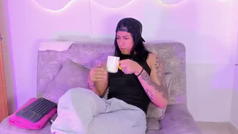 Snapshot of arohomlester_ chatting on June 2026 01:31:01 PM ARON online show from June 2026 01:31:01 PM