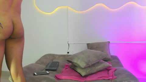 Snapshot of arohomlester_ chatting on July 2026 01:48:02 PM ARON online show from July 2026 01:48:02 PM