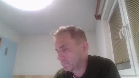 aromannn online show from November 2025 03:45:01 PM