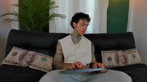 Aron ford online show from April 2026 08:00:02 PM