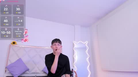 Snapshot of aron_tay chatting on December 2024 03:15:01 AM  your aron  online show from December 2024 03:15:01 AM