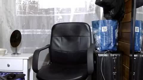 Aron G Franco online show from September 2025 06:08:02 PM