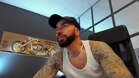 AronGrant online show from November 2025 10:37:01 AM