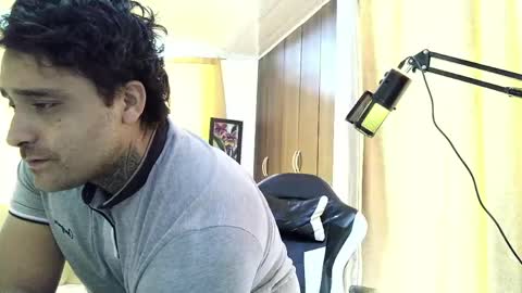 Snapshot of aronmiller404 chatting on June 2026 01:48:02 PM aronmiller online show from June 2026 01:48:02 PM