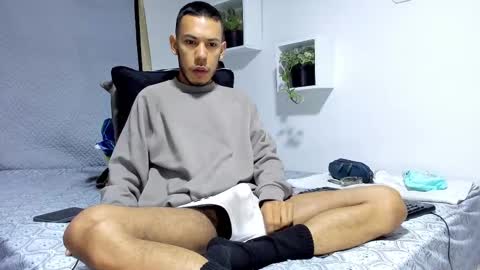 Snapshot of aronxx_ chatting on February 2025 10:42:01 AM BLACK FRIDAY 55 OFF ON MY ONLYFANS. online show from February 2025 10:42:01 AM