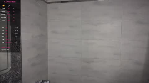 Snapshot of aronyou_win chatting on January 2025 07:05:01 PM Aron and Phil solo online show from January 2025 07:05:01 PM