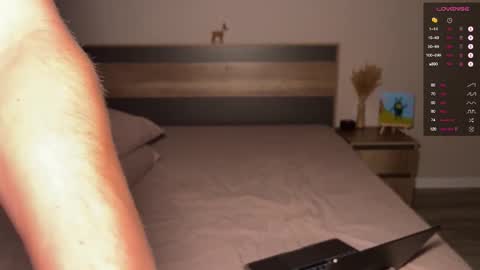 Snapshot of aronyou_win chatting on October 2025 03:58:01 PM Aron and Phil solo online show from October 2025 03:58:01 PM