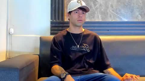 Aroon   online show from January 2026 08:03:01 PM