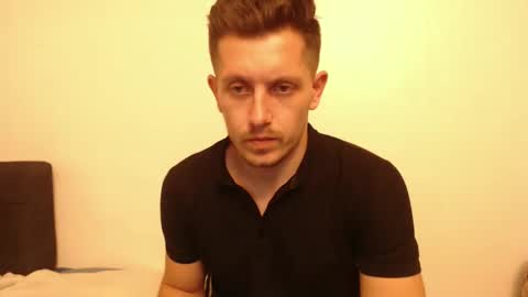 arromwilliam90 online show from December 2024 07:01:02 PM