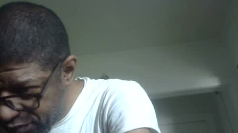 Snapshot of arteblazze chatting on June 2026 01:47:01 PM Arteblazze not daddy boy bitch or nigga online show from June 2026 01:47:01 PM