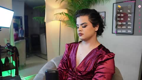 Chloe  online show from December 2024 01:53:01 AM