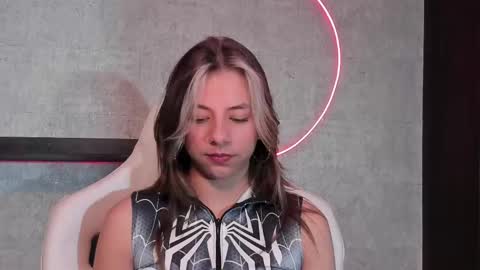 artemisablake online show from February 2025 04:41:02 PM