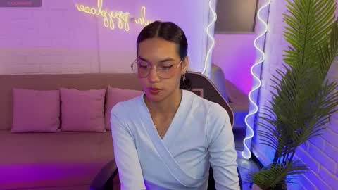 artemiss_tay online show from September 2025 07:17:01 PM