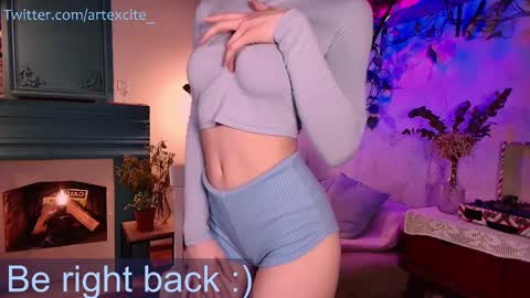 Lina online show from March 2025 11:58:01 AM