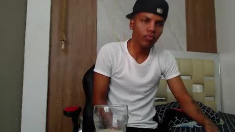 Snapshot of arthur_collins_ chatting on June 2026 10:08:01 PM ARTHUR online show from June 2026 10:08:01 PM