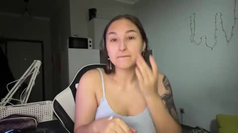 Snapshot of arthurmomaya chatting on February 2026 03:24:01 PM Mia online show from February 2026 03:24:01 PM