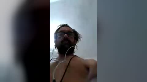 Snapshot of artisanmixbeverage chatting on July 2026 01:29:01 AM artisanmixbeverage online show from July 2026 01:29:01 AM