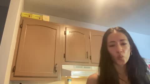 Snapshot of artnchill chatting on December 2024 06:31:02 PM Audrey online show from December 2024 06:31:02 PM