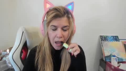 MIA online show from November 2025 12:31:02 PM