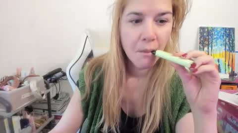 MIA online show from December 2025 11:19:01 AM