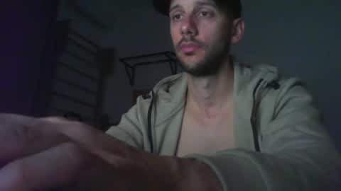 Snapshot of artur833 chatting on October 2025 08:31:02 PM artur833 online show from October 2025 08:31:02 PM