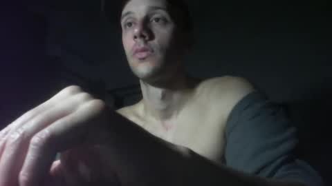 Snapshot of artur833 chatting on October 2025 09:11:01 PM artur833 online show from October 2025 09:11:01 PM